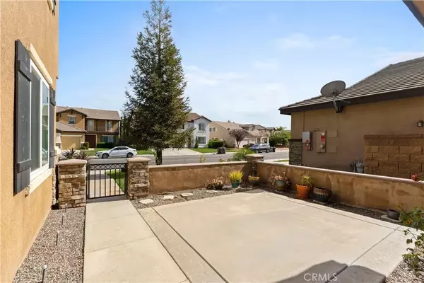 Murrieta, CA 92563,37093 Almond Circle