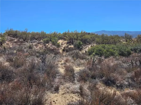 Aguanga, CA 92536,2 Silent Valley