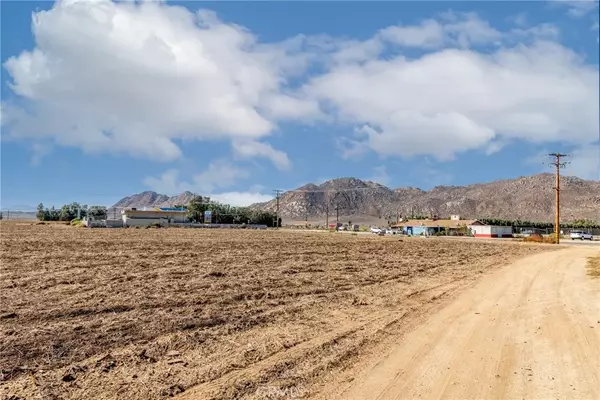 Nuevo, CA 92567,0 Lakeview