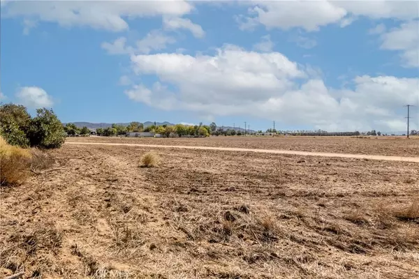 Nuevo, CA 92567,0 Lakeview