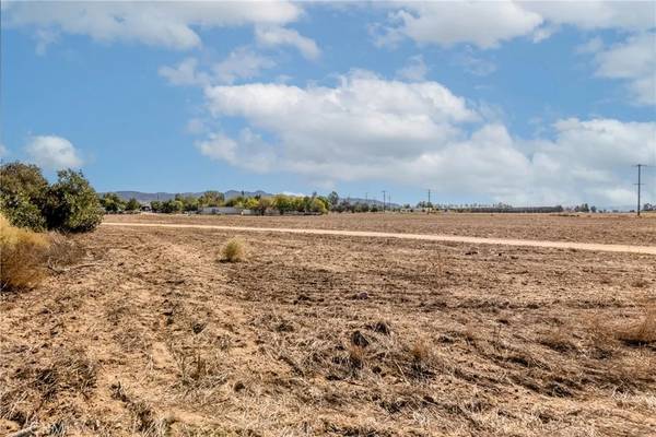 Nuevo, CA 92567,0 Lakeview