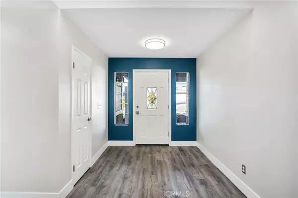 Canyon Lake, CA 92587,30471 Caliente Place