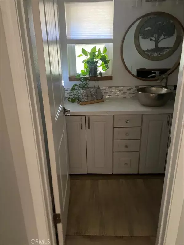 Canyon Lake, CA 92587,22696 San Joaquin East