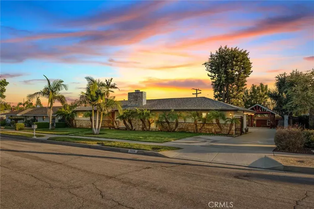 La Habra, CA 90631,1020 La Serna