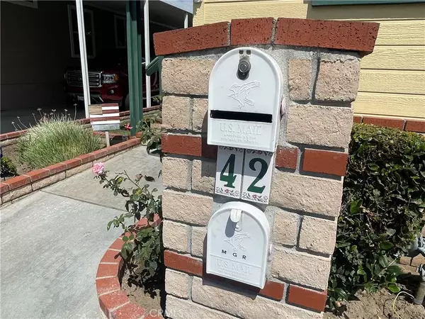 Fullerton, CA 92833,1201 W Valencia #42