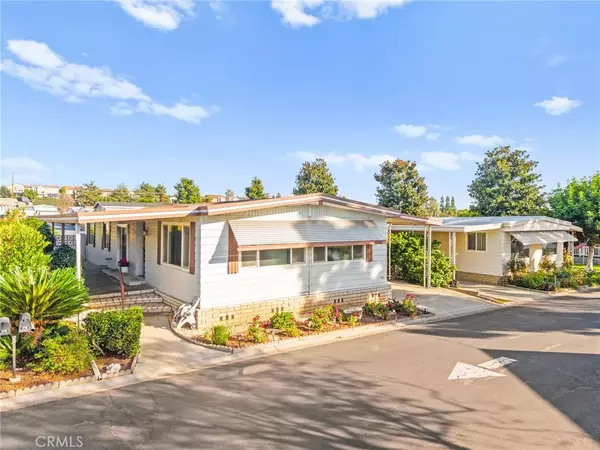 3738 LAKE SIDE #75, Yorba Linda, CA 92886