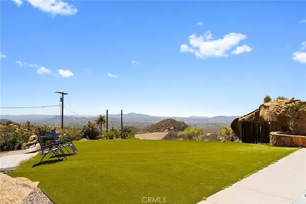 Ramona, CA 92065,15471 Green Valley Truck