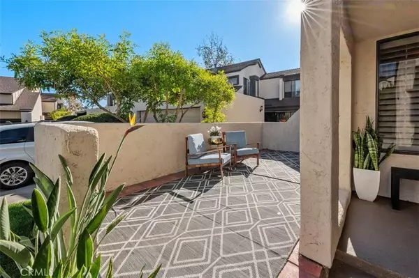 Bonita, CA 91902,3020 Plaza Lorenzo