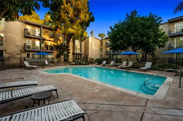 San Diego, CA 92115,4860 Rolando Court #37