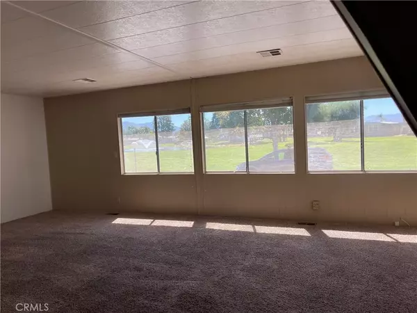 San Jacinto, CA 92582,2230 Lake Park #106