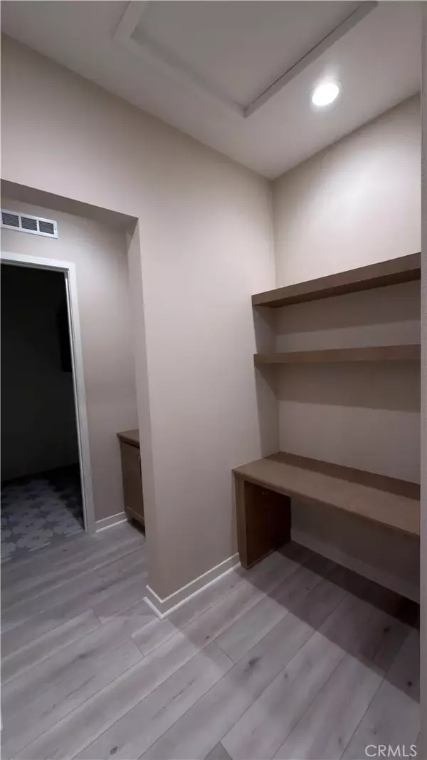 Hesperia, CA 92345,6438 Castle Crags Avenue