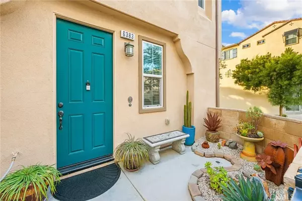 Eastvale, CA 91752,6383 Volans Court