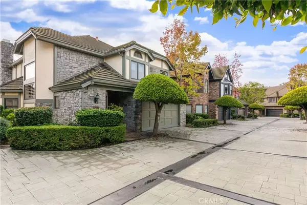 Carlsbad, CA 92009,7373 Alicante