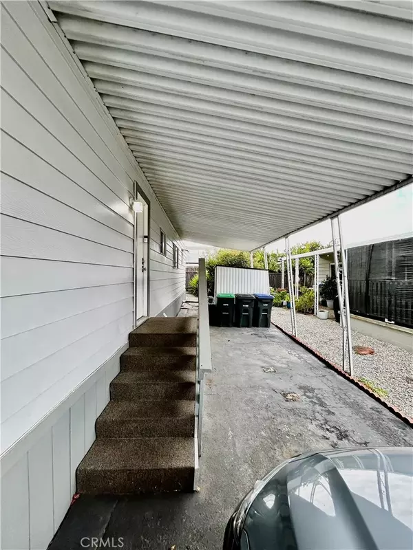 Hemet, CA 92544,881 N Lake st #210