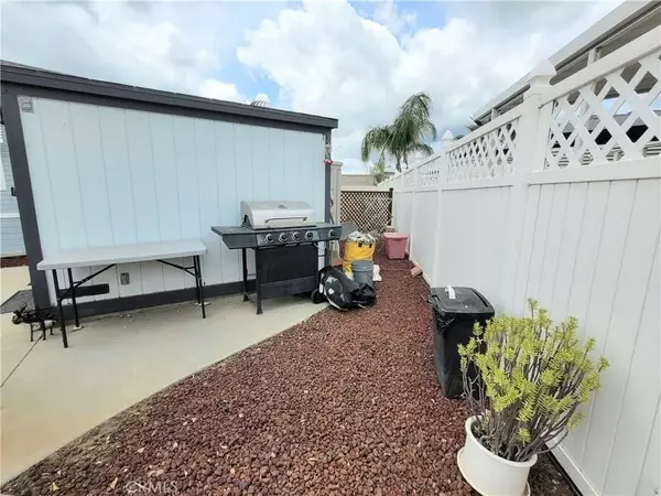 Hemet, CA 92545,1295 S Cawston