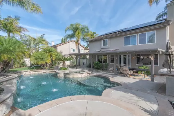 Vista, CA 92084,1857 Autumn