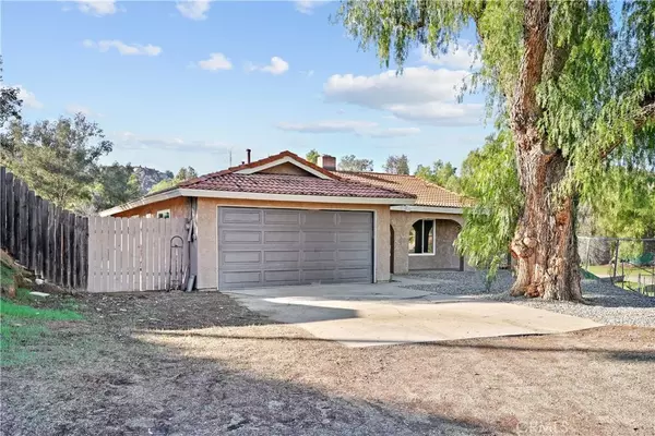 Perris, CA 92570,17551 Holden