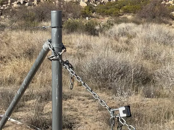 Aguanga, CA 92536,777 Ridgecrest Trail