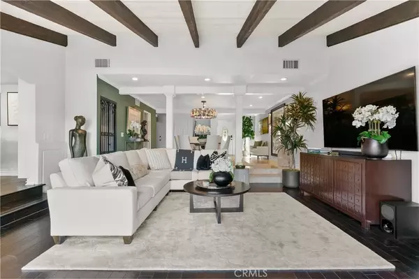 Calabasas, CA 91302,4420 Park Jazmin