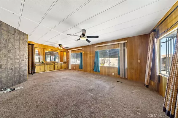 Hemet, CA 92545,1895 W Devonshire #101