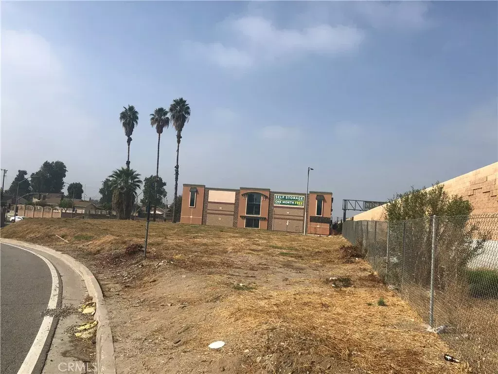 West Covina, CA 91790,1401 E Garvey S