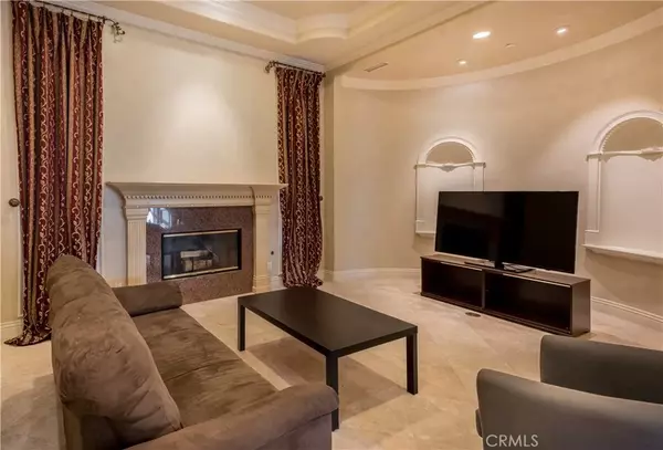 Newport Beach, CA 92660,20391 Cypress