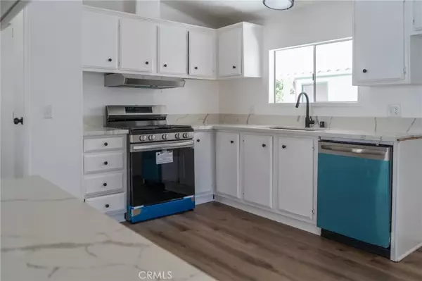 San Jacinto, CA 92583,21100 State #152