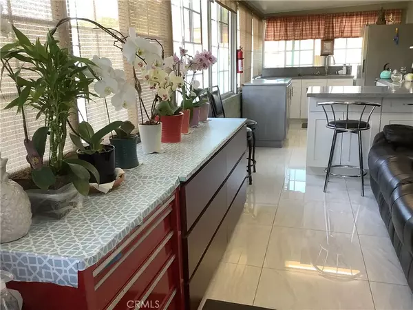 Newhall, CA 91321,26835 Avenue of the Oaks ##B