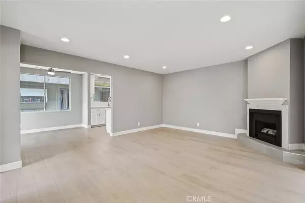 Panorama City, CA 91402,9336 Van Nuys Boulevard #50