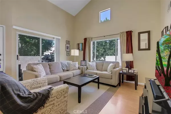 Newhall, CA 91321,24410 Valle Del Oro #205