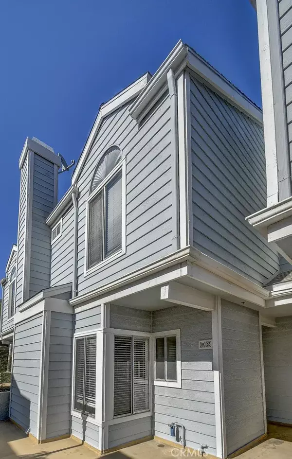 Costa Mesa, CA 92627,260 Victoria Street #25