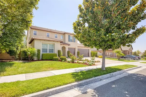 Eastvale, CA 92880,14914 Whimbrel Drive