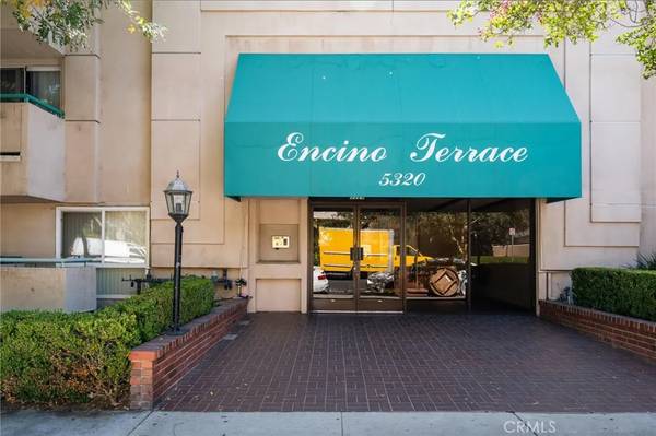 5320 Zelzah Avenue #211, Encino, CA 91316