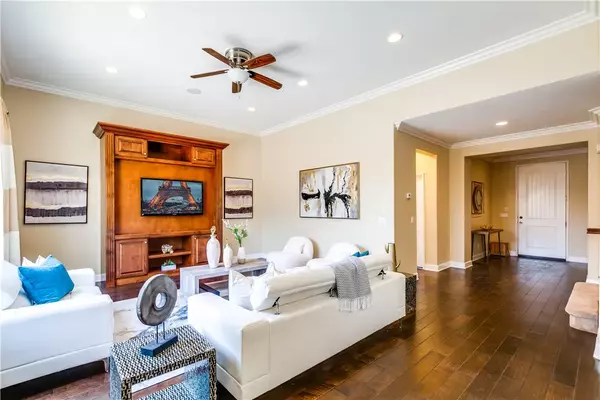 Eastvale, CA 92880,13100 Early Crimson Street