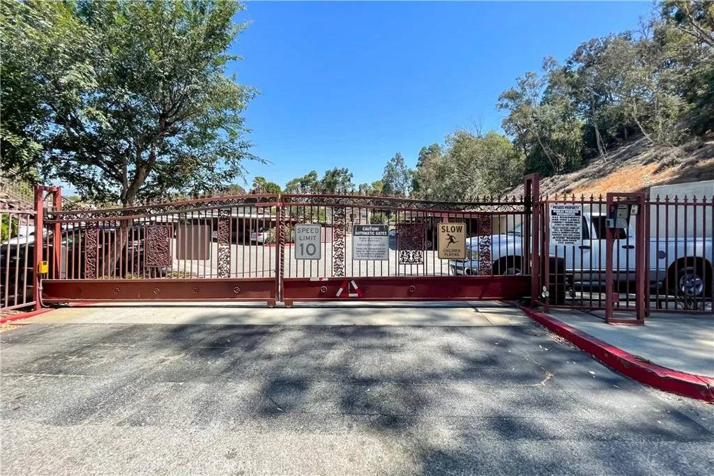 Diamond Bar, CA 91765,800 Grand Avenue #B6