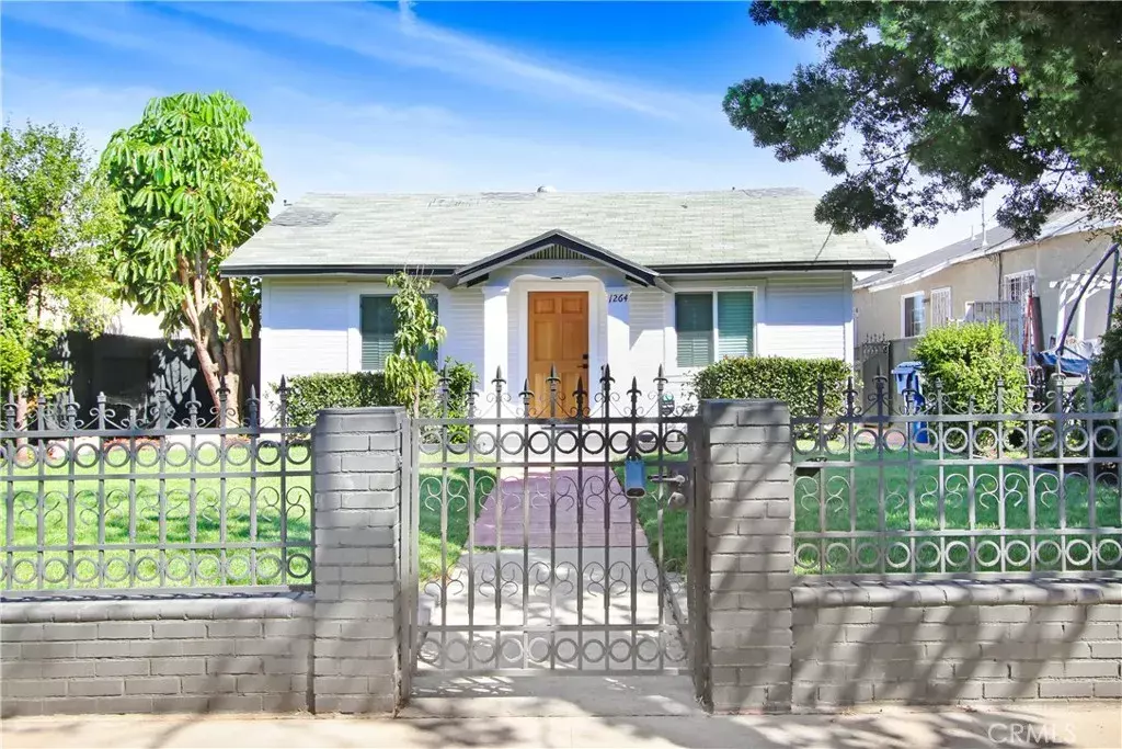 Wilmington, CA 90744,1264 N Fries Avenue