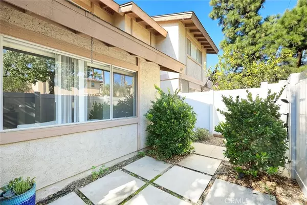 Duarte, CA 91010,2447 Huntington Drive #10