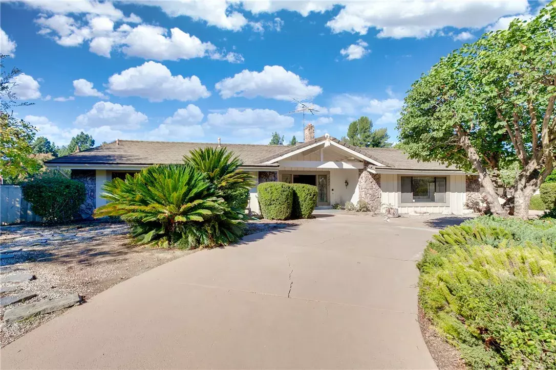 La Habra Heights, CA 90631,1807 Via Luna Drive
