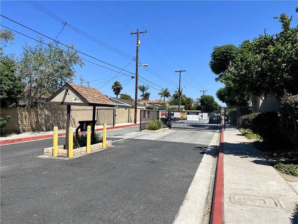 8628 Century Boulevard #D, Paramount, CA 90723