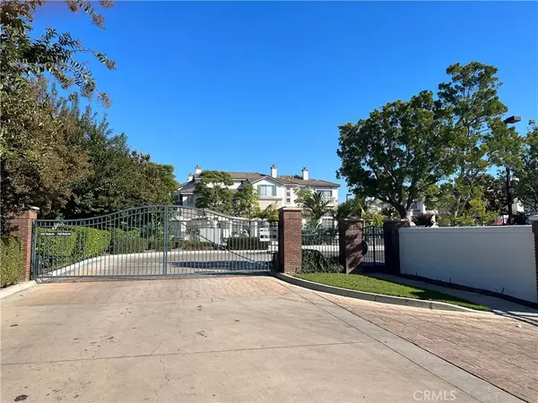 4521 Montecito Dr,  La Palma,  CA 90623