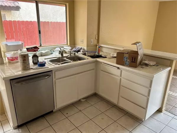 Ontario, CA 91761,3338 Antler Road