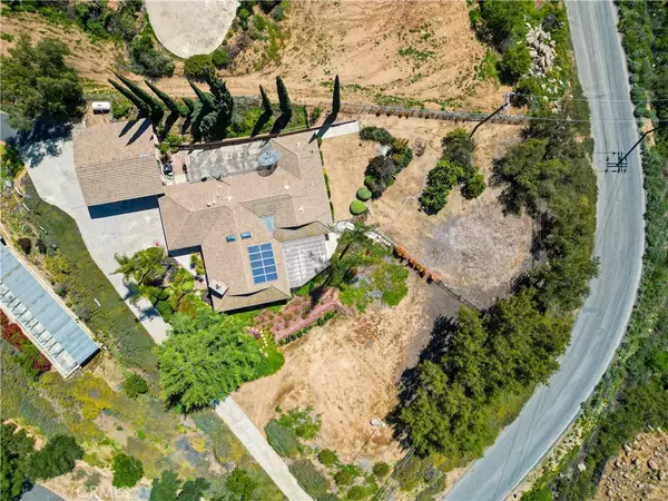 Lake Mathews, CA 92570,14302 Descanso Drive