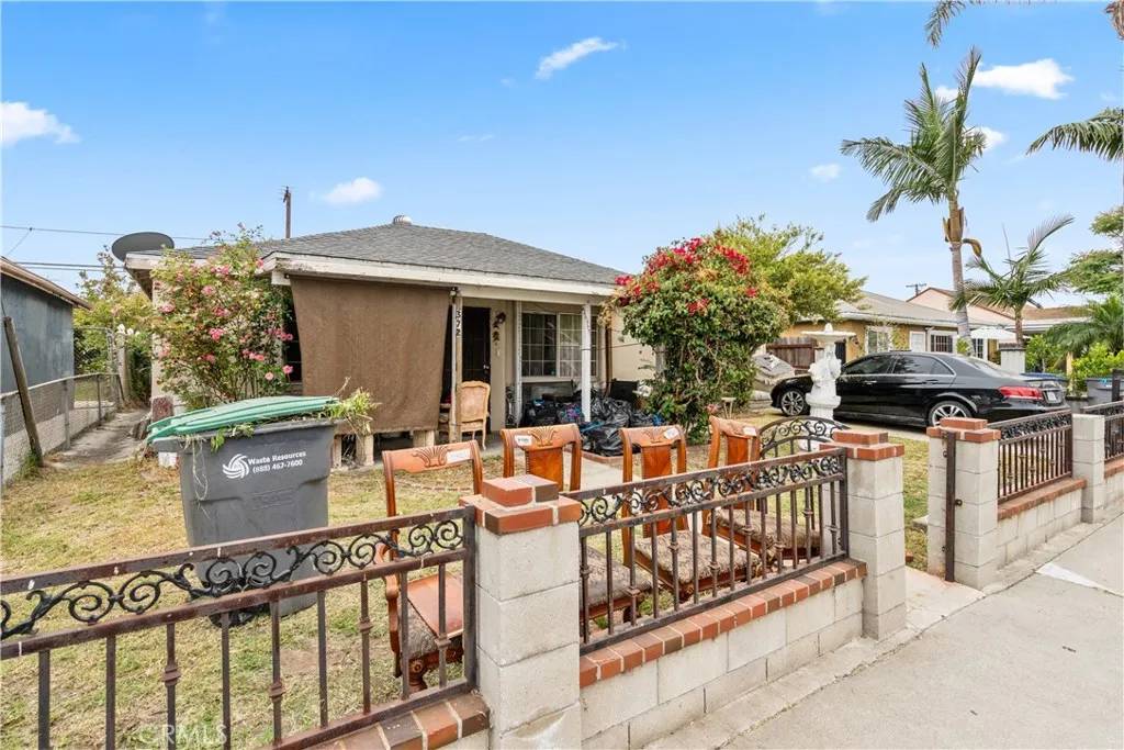 372 E 228th Street, Carson, CA 90745