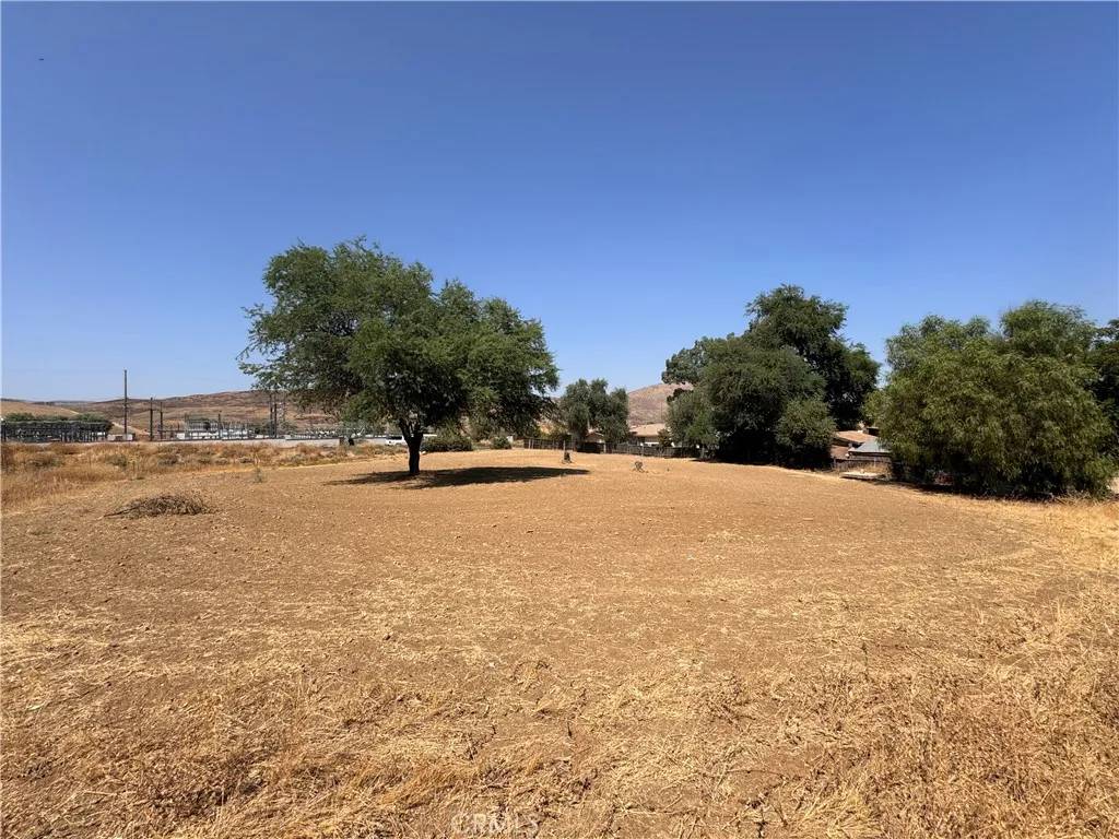 Lake Elsinore, CA 92530,28804 Hoff