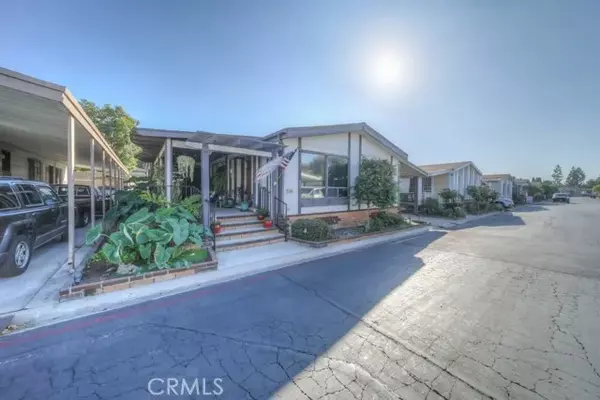 Anaheim, CA 92801,1919 W Coronet #259