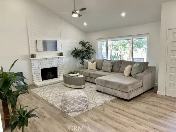 Tustin, CA 92780,2172 Sycamore Avenue