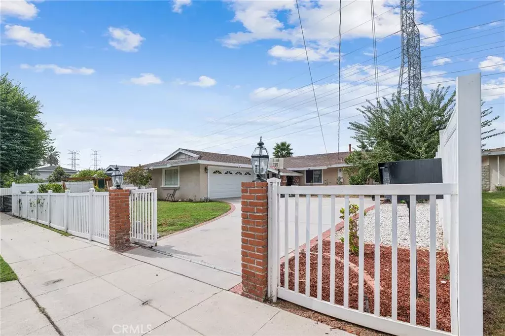 Northridge, CA 91324,9159 Geyser Avenue