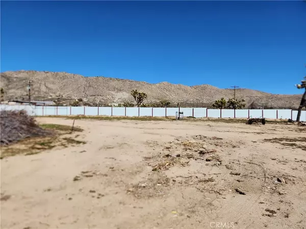 Yucca Valley, CA 92284,7248 Scarvan
