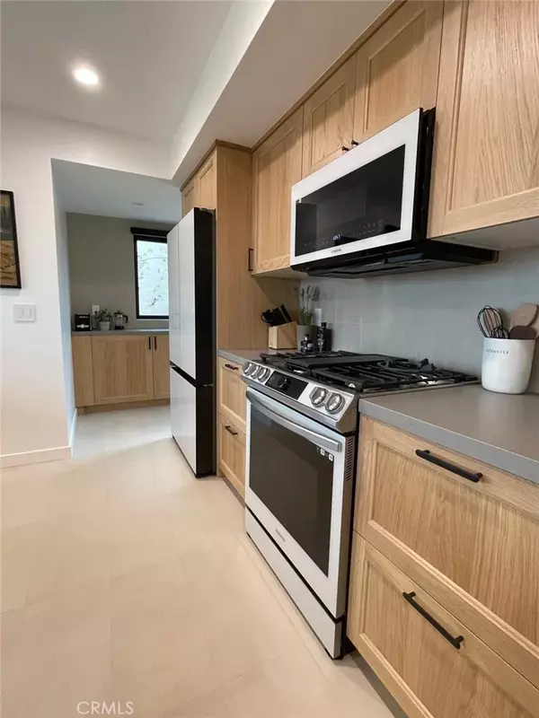 Oceanside, CA 92054,614 Eucalyptus Street