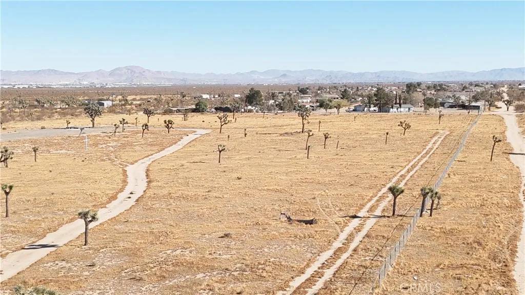 Phelan, CA 92371,14326 Manada